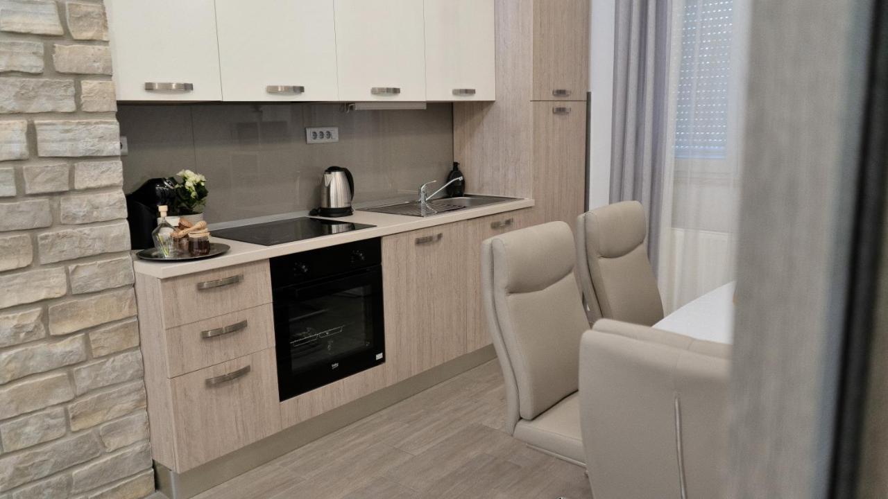 Apartment Stela - Private Terrace & Parking Zadar Exteriör bild