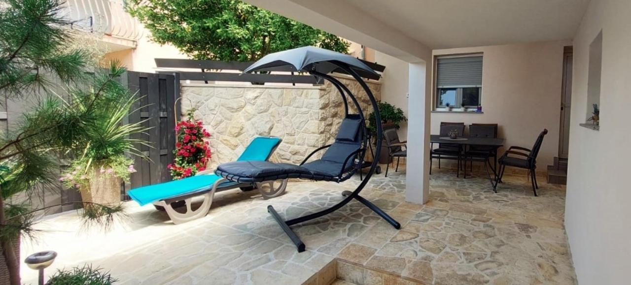Apartment Stela - Private Terrace & Parking Zadar Exteriör bild